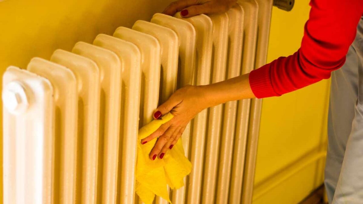 How To Clean Radiators Before You Start Using Them Again