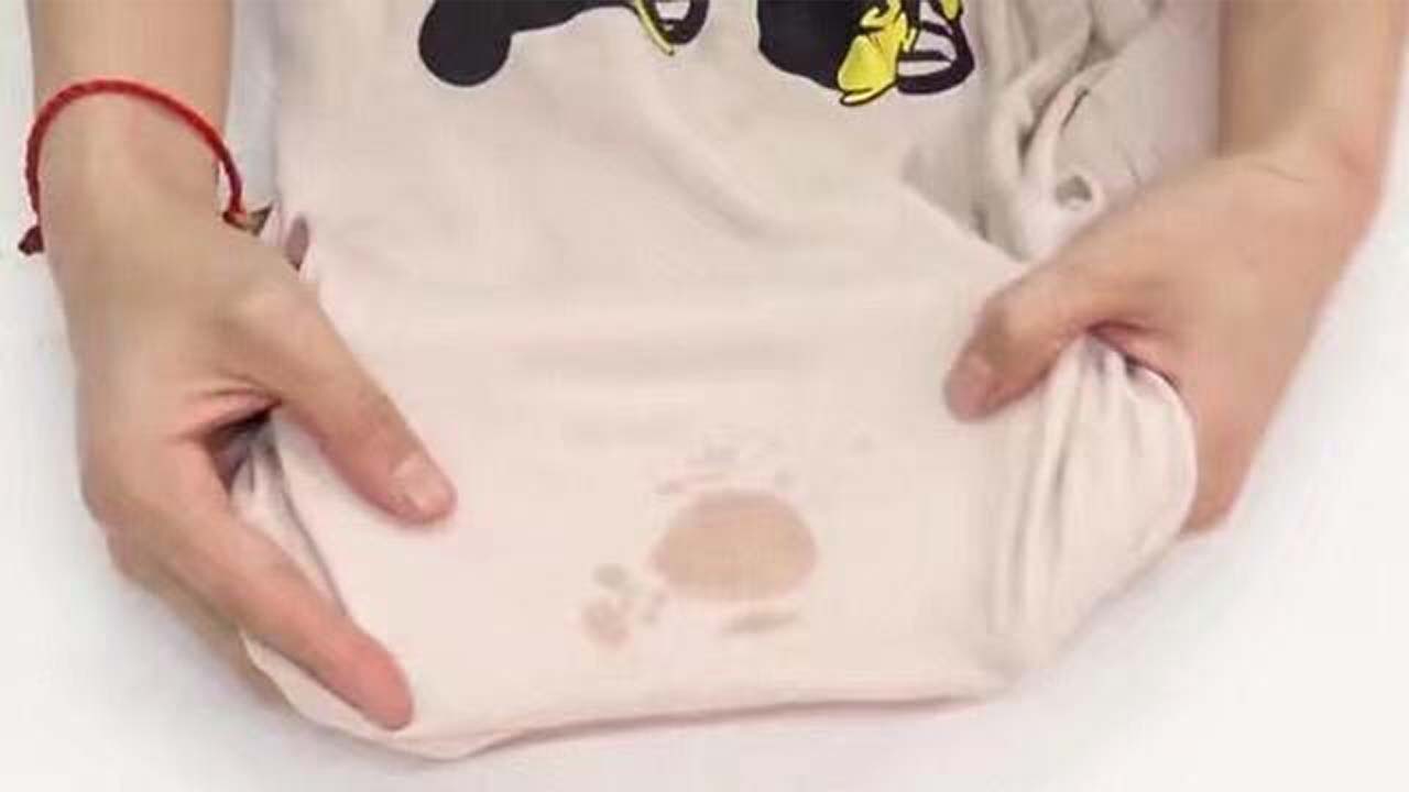 Oil Stains Are the Most Stubborn, but With This Trick You Will No ...